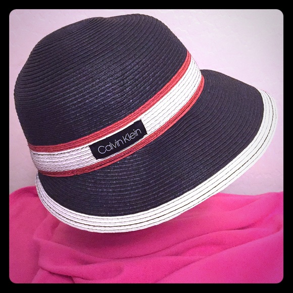 ONLY 1! Calvin Klein Straw Sun Hat - Picture 4 of 11